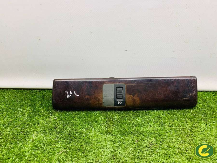 Накладка декоративная BMW 7 E38 2001г. | Фото № 1 Накладка декоративная BMW 7 E38 2001г. - Фото 1