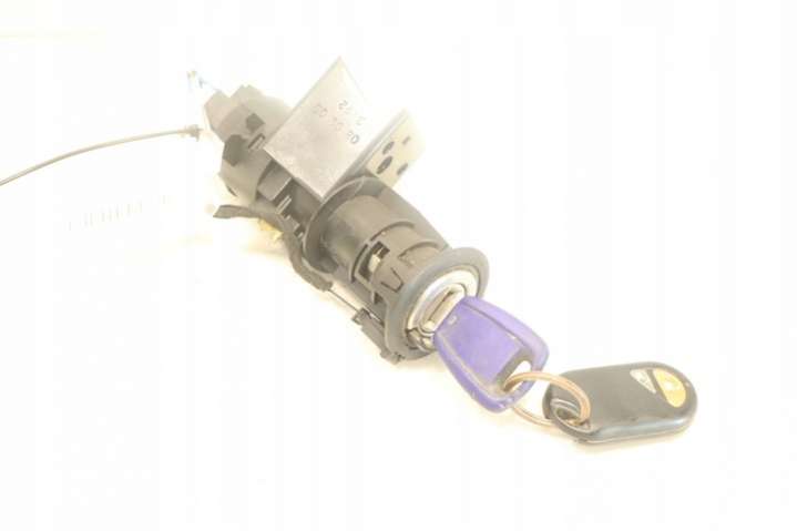 Замок зажигания  Fiat Punto 2 поколение (1999-2003) 1999г. | Фото № 3   Замок зажигания  Fiat Punto 2 поколение (1999-2003) 1999г. - Фото 3