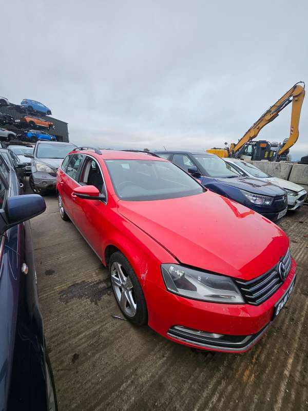 Корпус воздушного фильтра VOLKSWAGEN PASSAT B7 2011г. | Фото № 2 Корпус воздушного фильтра VOLKSWAGEN PASSAT B7 2011г. - Фото 2