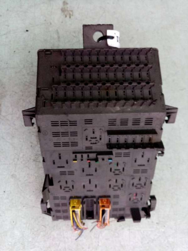 7700427844 Блок предохранителей  Renault Laguna  1999г. | Фото № 2  7700427844 Блок предохранителей  Renault Laguna  1999г. - Фото 2