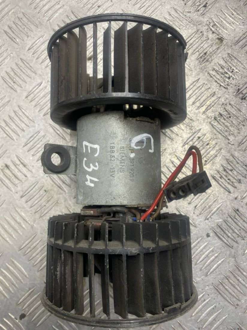 8391920 Моторчик печки BMW 5 E34 1991г. | Фото № 1 8391920 Моторчик печки BMW 5 E34 1991г. - Фото 1