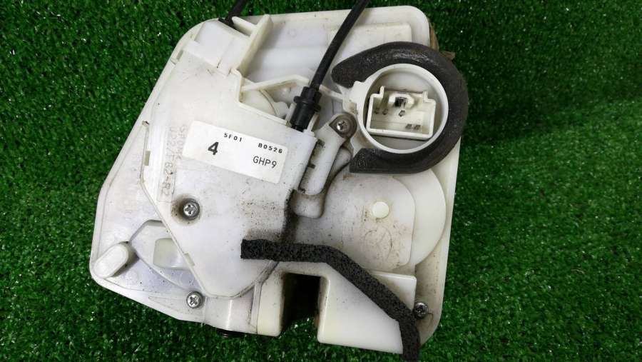 L42H Замок двери левой  Mazda 6 седан 2015г. | Фото № 2  L42H Замок двери левой  Mazda 6 седан 2015г. - Фото 2