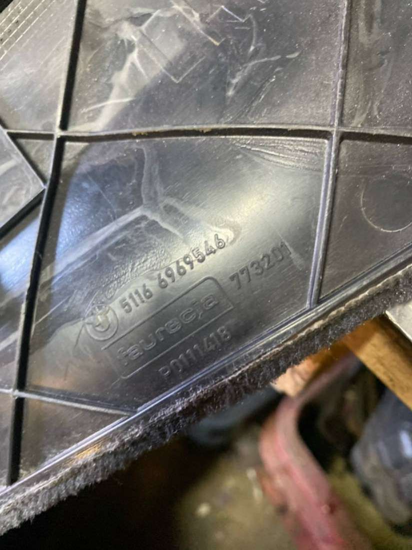 6969546 Обшивка салона BMW X5 E70 2010г. | Фото № 3 6969546 Обшивка салона BMW X5 E70 2010г. - Фото 3