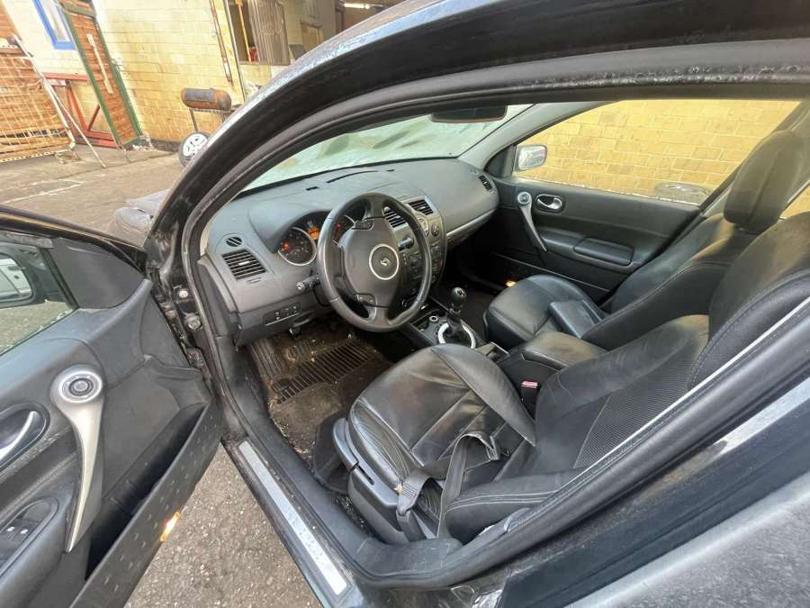 Рычаг передний левый Renault Megane 2 (2002-2009) Универсал 2006г. | Фото № 16 Рычаг передний левый Renault Megane 2 (2002-2009) Универсал 2006г. - Фото 16