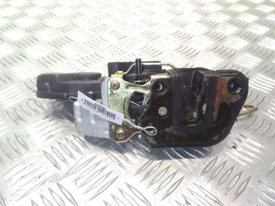 Замок двери задней правой Hyundai Santa Fe 1 (SM) (2000-2006) Внедорожник 2003г. | Фото № 1 Замок двери задней правой Hyundai Santa Fe 1 (SM) (2000-2006) Внедорожник 2003г. - Фото 1