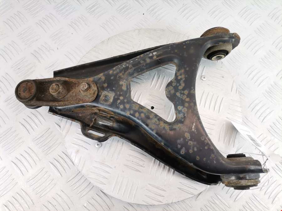 Рычаг передний правый Renault Scenic 1 (1996-2003) Минивэн 1998г. | Фото № 1 Рычаг передний правый Renault Scenic 1 (1996-2003) Минивэн 1998г. - Фото 1