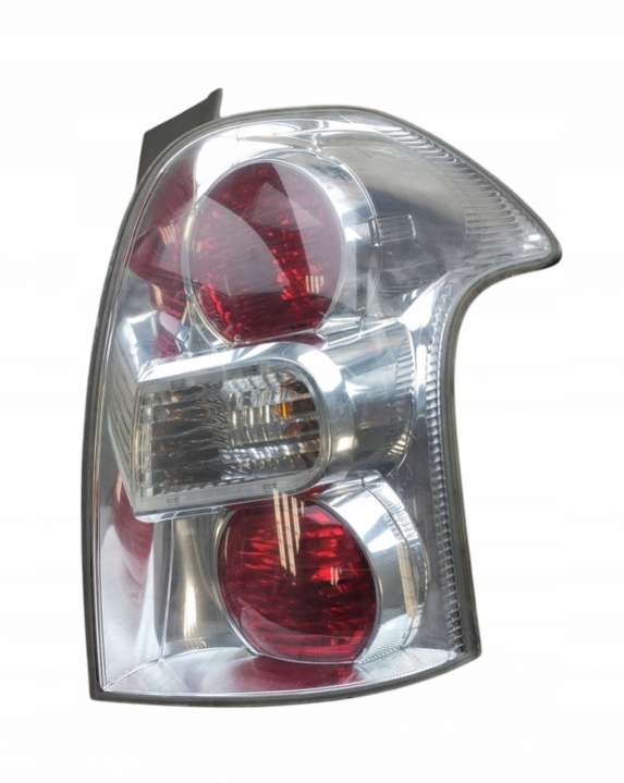 2004-200981550-0F050 Фонарь задний правый  Toyota Corolla Verso 2 поколение (2001-2006) 2001г. | Фото № 1  2004-200981550-0F050 Фонарь задний правый  Toyota Corolla Verso 2 поколение (2001-2006) 2001г. - Фото 1