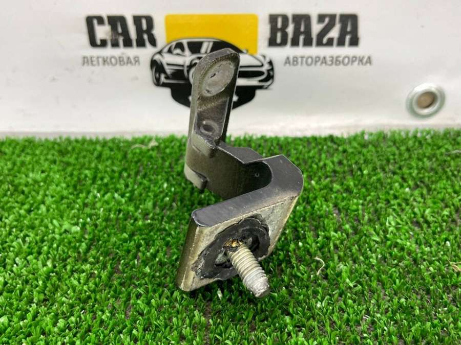 8U0827300 Петля крышки багажника  Audi Q3 2005г. | Фото № 5  8U0827300 Петля крышки багажника  Audi Q3 2005г. - Фото 5