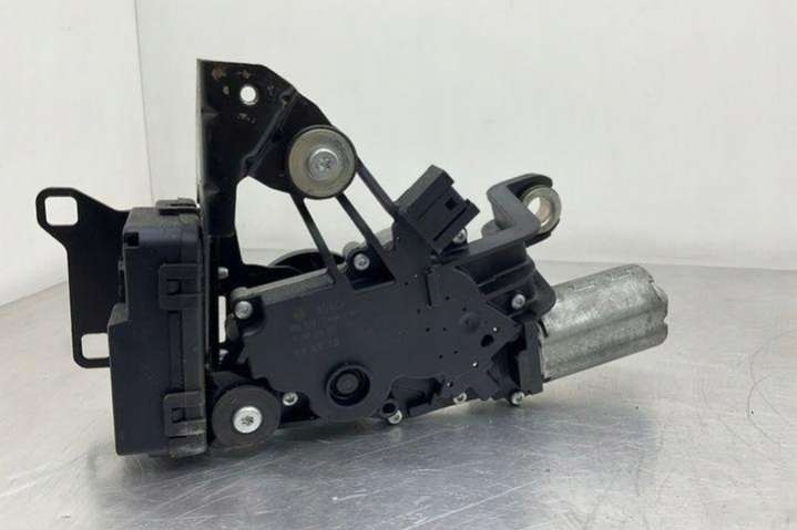 1397220 Моторчик стеклоочистителя фар BMW 3 E90/E91/E92/E9 (2005-201) 2005г. | Фото № 1 1397220 Моторчик стеклоочистителя фар BMW 3 E90/E91/E92/E9 (2005-201) 2005г. - Фото 1