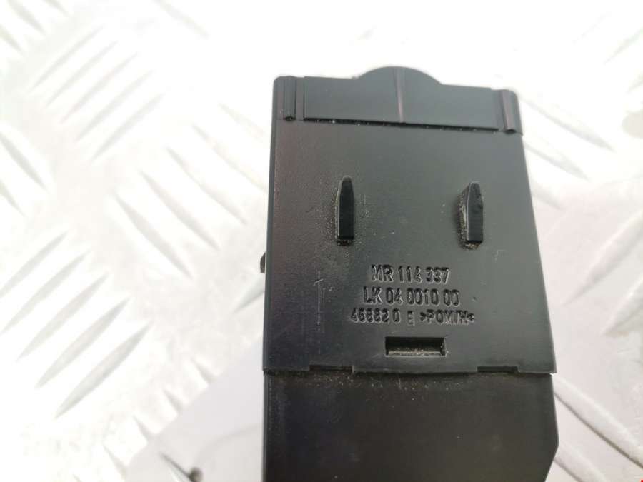 MR114337 Кнопка корректора фар Mitsubishi Carisma (1995-2004) Хетчбэк 5дв. 2002г. | Фото № 5 MR114337 Кнопка корректора фар Mitsubishi Carisma (1995-2004) Хетчбэк 5дв. 2002г. - Фото 5