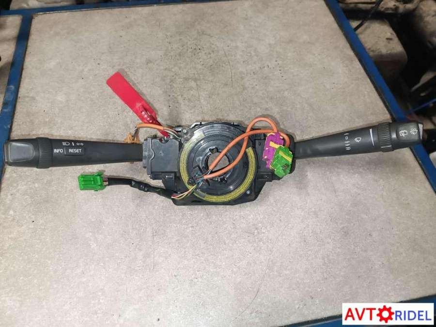 Переключатель подрулевой (стрекоза) Volvo V70 (2000 - 2008) 2002г. | Фото № 1 Переключатель подрулевой (стрекоза) Volvo V70 (2000 - 2008) 2002г. - Фото 1