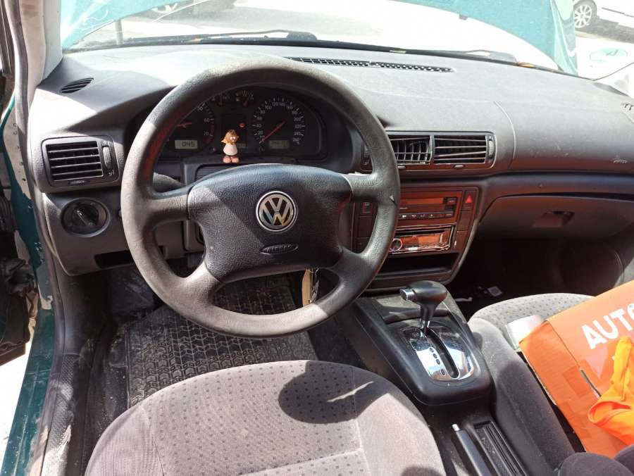 06A115417 Корпус масляного фильтра Volkswagen Passat 5 (1996-2000) Универсал 1999г. | Фото № 12 06A115417 Корпус масляного фильтра Volkswagen Passat 5 (1996-2000) Универсал 1999г. - Фото 12