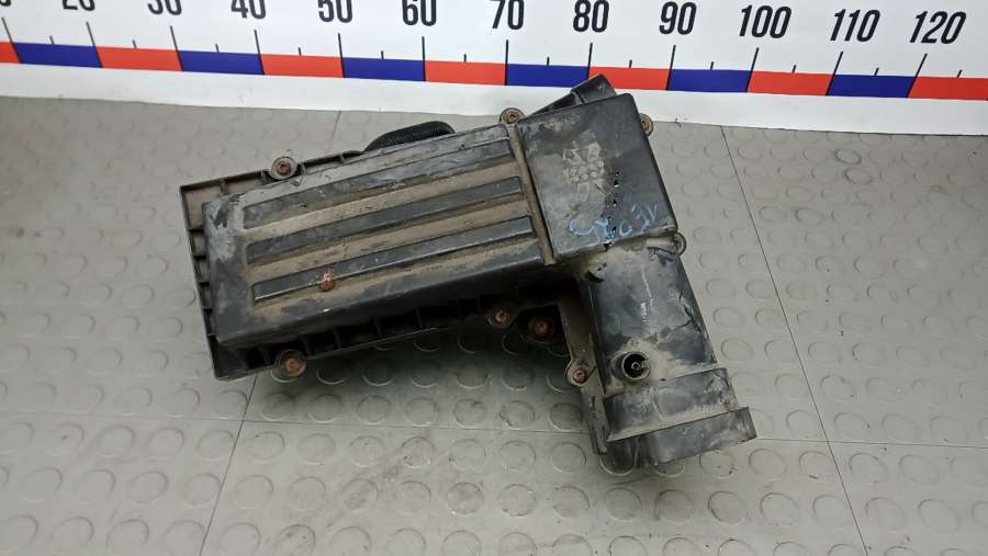 Корпус воздушного фильтра VOLKSWAGEN PASSAT B7 2011г. | Фото № 7 Корпус воздушного фильтра VOLKSWAGEN PASSAT B7 2011г. - Фото 7