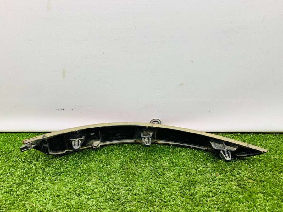 6V9945106 Светоотражатель задний правый Skoda Fabia III 2019г. | Фото № 5 6V9945106 Светоотражатель задний правый Skoda Fabia III 2019г. - Фото 5