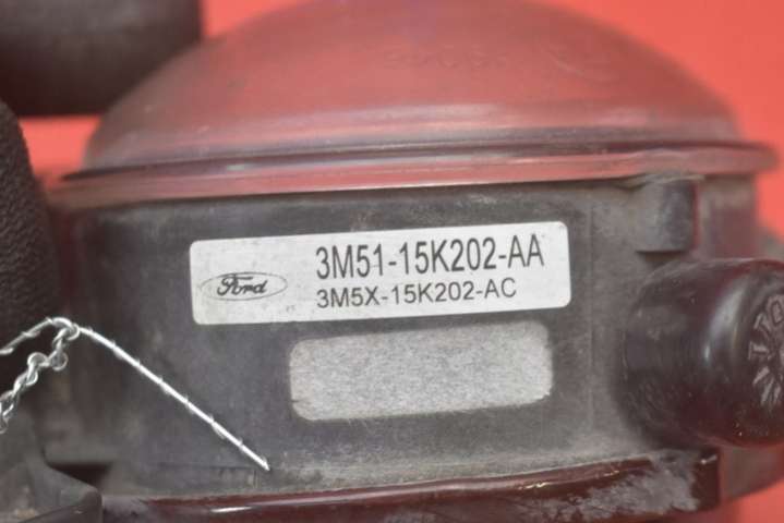3M51-15K202-AA Фара противотуманная левая  Ford C-Max 1 поколение (2003-2007) 2003г. | Фото № 6  3M51-15K202-AA Фара противотуманная левая  Ford C-Max 1 поколение (2003-2007) 2003г. - Фото 6