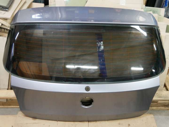 Крышка багажника (дверь 3-5) BMW 1 E87/E8/E82/E88 (2004-2007) 2004г. | Фото № 1 Крышка багажника (дверь 3-5) BMW 1 E87/E8/E82/E88 (2004-2007) 2004г. - Фото 1