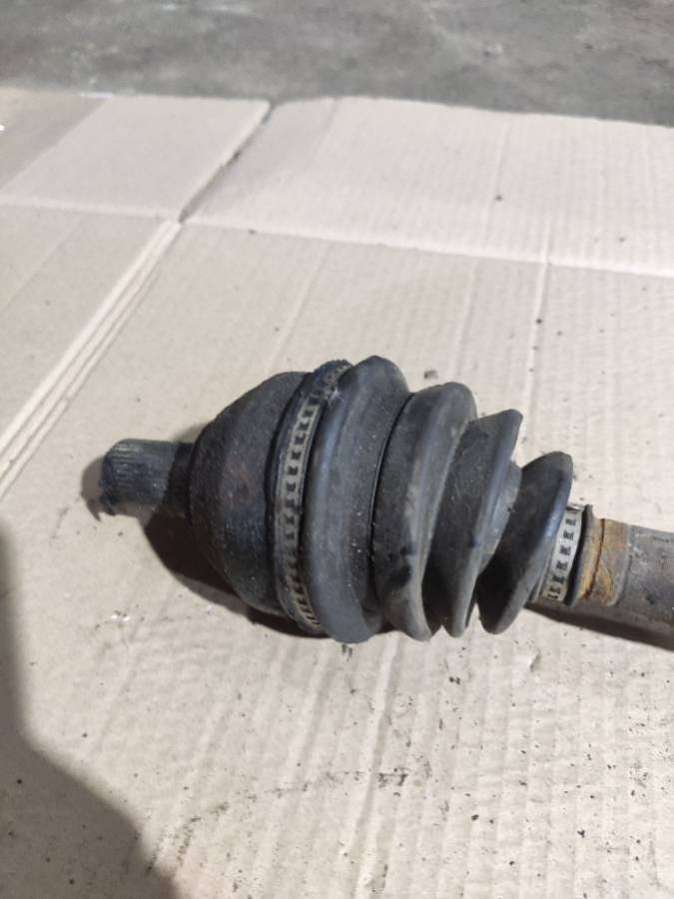 Полуось передняя правая (приводной вал, шрус) Ford S-Max 1 restailing 2012г. | Фото № 2 Полуось передняя правая (приводной вал, шрус) Ford S-Max 1 restailing 2012г. - Фото 2