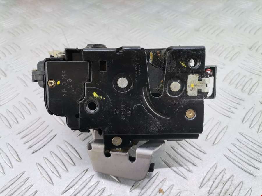 Замок двери задней левой Audi A6 C5 (1997-2005) Универсал 2001г. | Фото № 4 Замок двери задней левой Audi A6 C5 (1997-2005) Универсал 2001г. - Фото 4