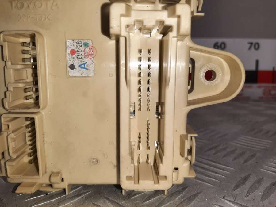 Блок комфорта Lexus RX 2 (XU30) (2003-2009) Внедорожник 5дв. 2007г. | Фото № 3 Блок комфорта Lexus RX 2 (XU30) (2003-2009) Внедорожник 5дв. 2007г. - Фото 3