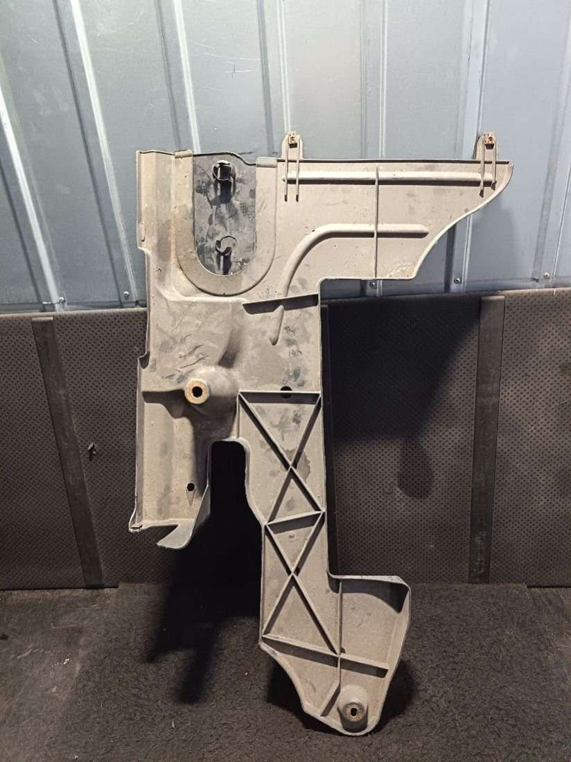 3AA825101 Защита днища Volkswagen Passat B7 2012г. | Фото № 5 3AA825101 Защита днища Volkswagen Passat B7 2012г. - Фото 5