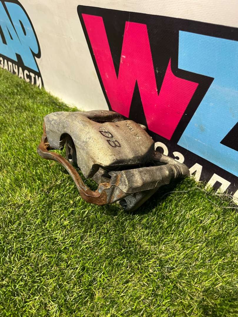 Суппорт тормозной передний левый Volkswagen Jetta 2019г. | Фото № 5 Суппорт тормозной передний левый Volkswagen Jetta 2019г. - Фото 5