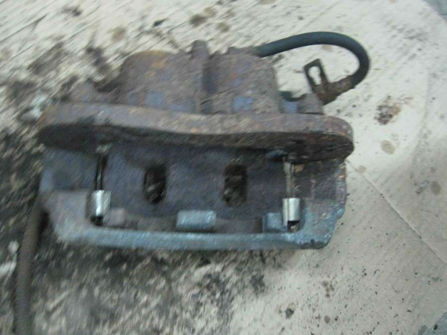 Суппорт передний правый Kia Sorento 1 JC (2002-2010) 2005г. | Фото № 2 Суппорт передний правый Kia Sorento 1 JC (2002-2010) 2005г. - Фото 2