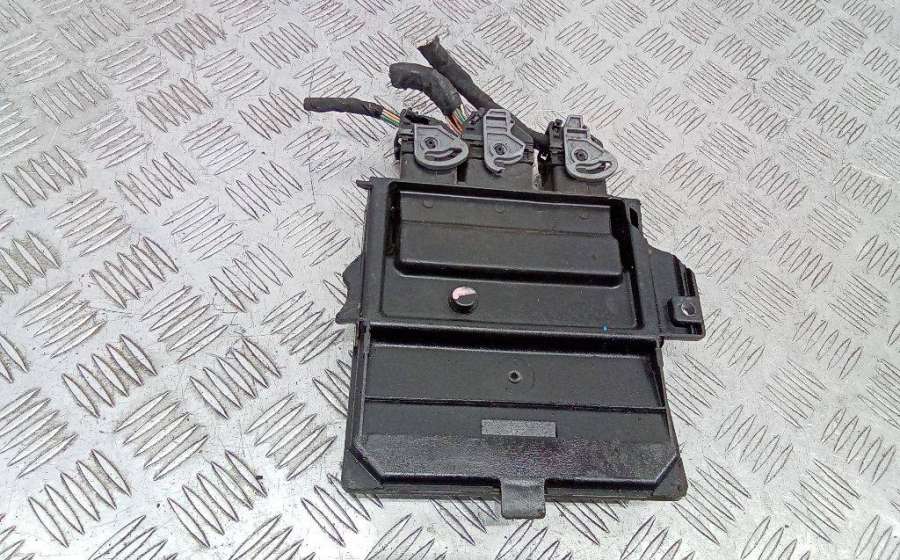 8200399038 Блок управления двигателем  Renault Clio 2006г. | Фото № 3  8200399038 Блок управления двигателем  Renault Clio 2006г. - Фото 3