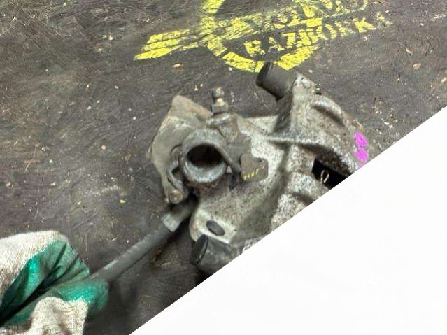 Суппорт задний левый Volvo V50 2009г. | Фото № 4 Суппорт задний левый Volvo V50 2009г. - Фото 4