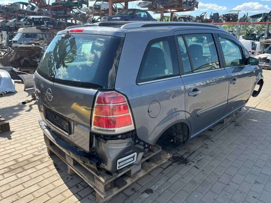 13170001 Пластик салазок сиденья Opel Zafira B 2006г. | Фото № 7 13170001 Пластик салазок сиденья Opel Zafira B 2006г. - Фото 7