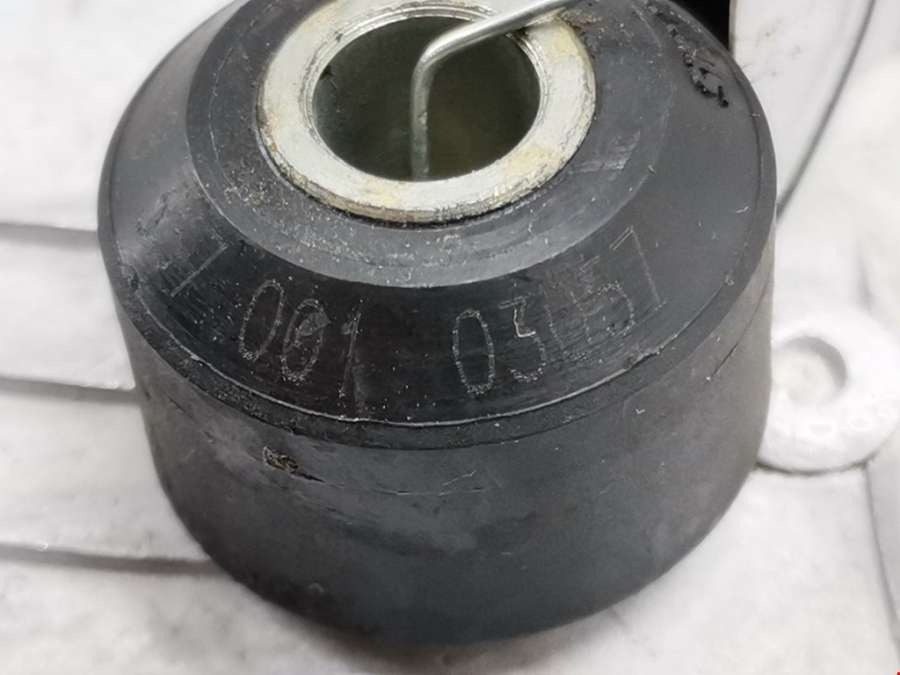 Датчик детонации Nissan Micra K12 (2002-2010) Хетчбэк 3дв. 2003г. | Фото № 4 Датчик детонации Nissan Micra K12 (2002-2010) Хетчбэк 3дв. 2003г. - Фото 4