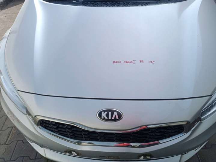 AKH16771 Капот  Kia Ceed 2 поколение (2012-2015) 2012г. | Фото № 6  AKH16771 Капот  Kia Ceed 2 поколение (2012-2015) 2012г. - Фото 6