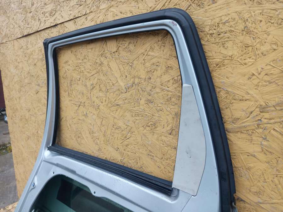 Дверь задняя правая Mercedes A W169 2 поколение (2004-2008) хэтчбек 2008г. | Фото № 18 Дверь задняя правая Mercedes A W169 2 поколение (2004-2008) хэтчбек 2008г. - Фото 18