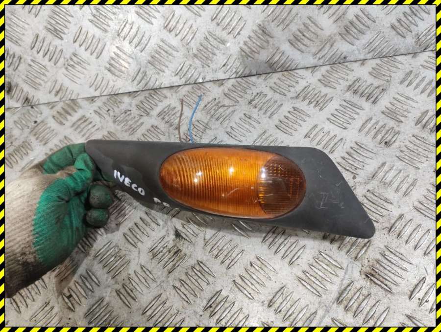 Повторитель передний правый Iveco Daily 3 2001г. | Фото № 2 Повторитель передний правый Iveco Daily 3 2001г. - Фото 2