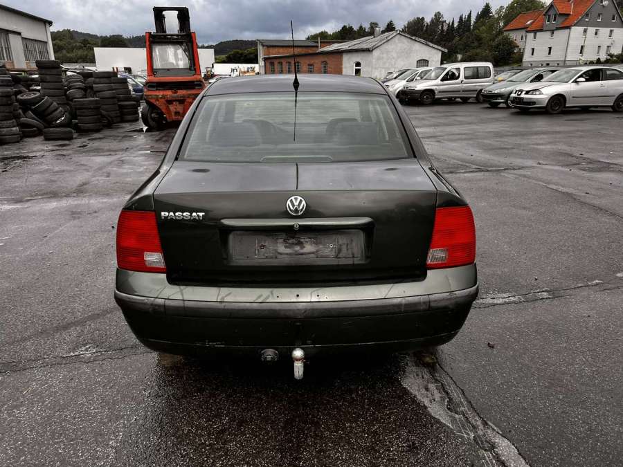 3B1837114 Ручка двери внутренняя передняя правая Volkswagen Passat 5 (1996-2000) Седан 1998г. | Фото № 9 3B1837114 Ручка двери внутренняя передняя правая Volkswagen Passat 5 (1996-2000) Седан 1998г. - Фото 9