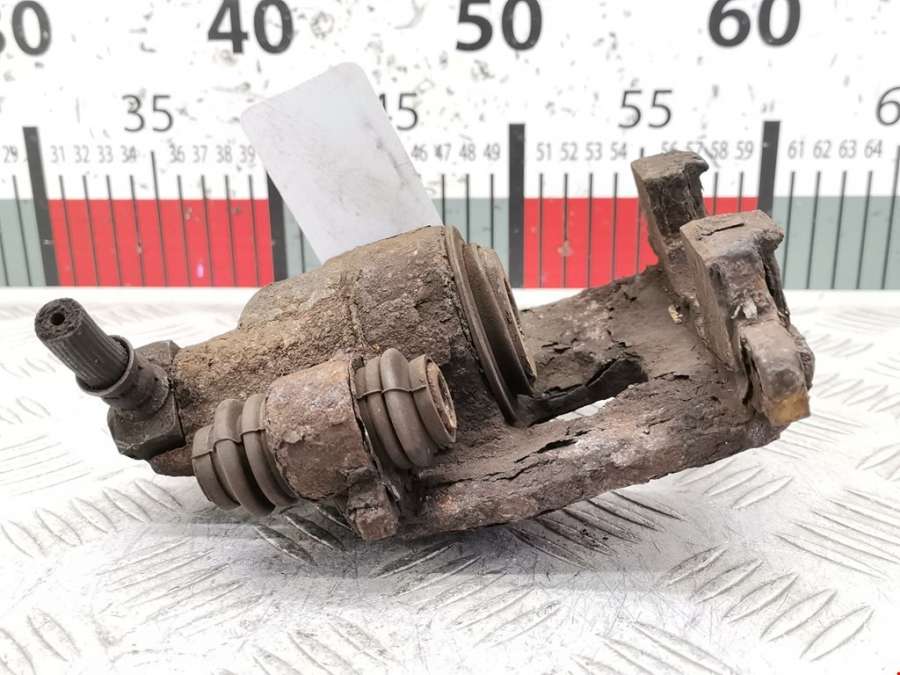 Суппорт задний левый Chrysler PT Cruiser (2000-2010) Универсал 2001г. | Фото № 3 Суппорт задний левый Chrysler PT Cruiser (2000-2010) Универсал 2001г. - Фото 3