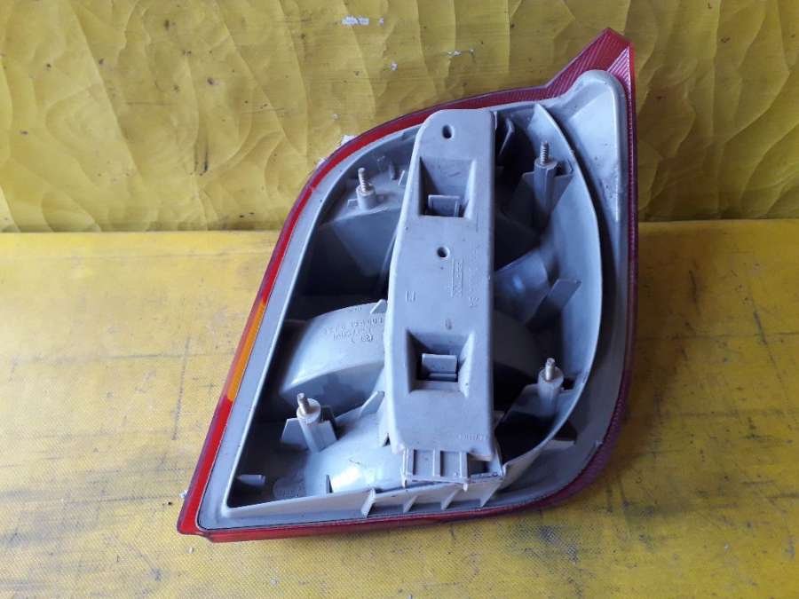 Фонарь задний левый Ford Fiesta 3 поколение (1989-1996) 1994г. | Фото № 2 Фонарь задний левый Ford Fiesta 3 поколение (1989-1996) 1994г. - Фото 2