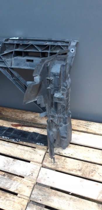 6V0805588 Передняя панель крепления облицовки (телевизор)  Skoda Fabia 3 поколение (2014-2018) 2014г. | Фото № 3  6V0805588 Передняя панель крепления облицовки (телевизор)  Skoda Fabia 3 поколение (2014-2018) 2014г. - Фото 3