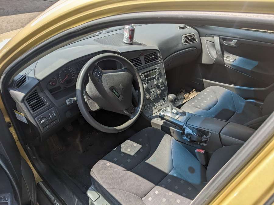 Суппорт задний правый Volvo S60 1 (2000-2009) Седан 2001г. | Фото № 13 Суппорт задний правый Volvo S60 1 (2000-2009) Седан 2001г. - Фото 13