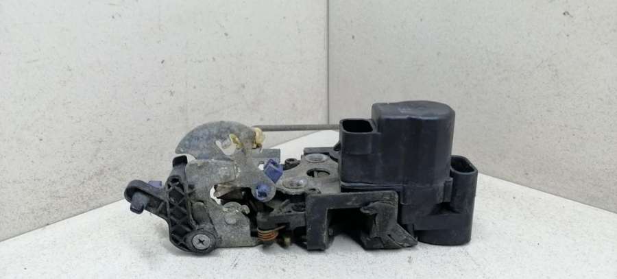 Замок двери задней правой  Daewoo Lanos T100 хетчбэк 5 дв. 1999г. | Фото № 3   Замок двери задней правой  Daewoo Lanos T100 хетчбэк 5 дв. 1999г. - Фото 3