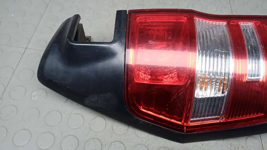Фонарь задний левый  HYUNDAI H1 (STAREX) 2 2007г. | Фото № 6   Фонарь задний левый  HYUNDAI H1 (STAREX) 2 2007г. - Фото 6