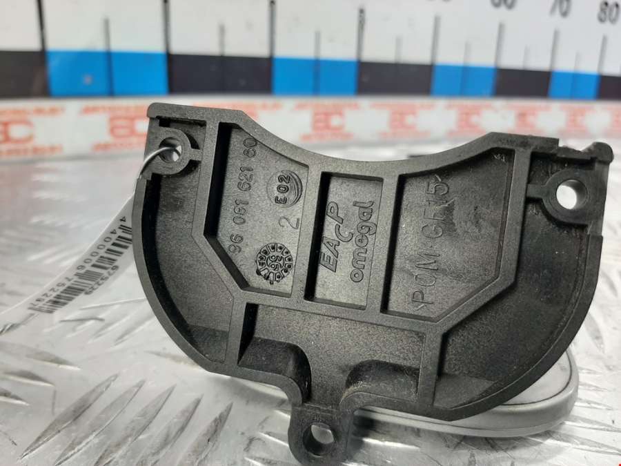 962077298 Лючок бензобака Citroen Xantia (1992-2002) Универсал 2000г. | Фото № 3 962077298 Лючок бензобака Citroen Xantia (1992-2002) Универсал 2000г. - Фото 3