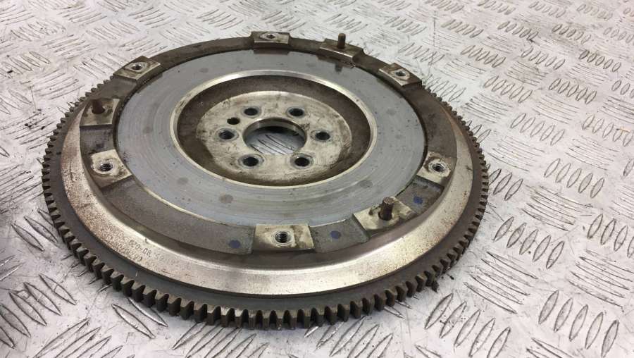 Маховик  Mini Cooper 2009г. | Фото № 4   Маховик  Mini Cooper 2009г. - Фото 4