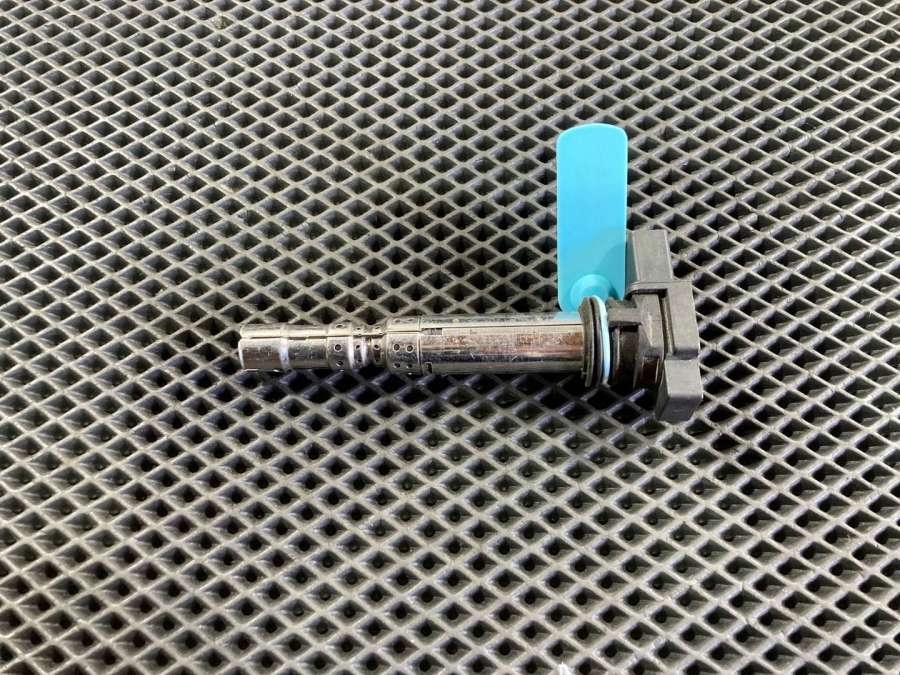 004010203107C905715A Катушка зажигания  Audi A8 D3/4E 2006г. | Фото № 1  004010203107C905715A Катушка зажигания  Audi A8 D3/4E 2006г. - Фото 1