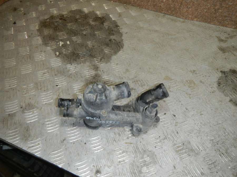 03C121111B Корпус термостата Skoda Fabia 0000г. | Фото № 1 03C121111B Корпус термостата Skoda Fabia 0000г. - Фото 1