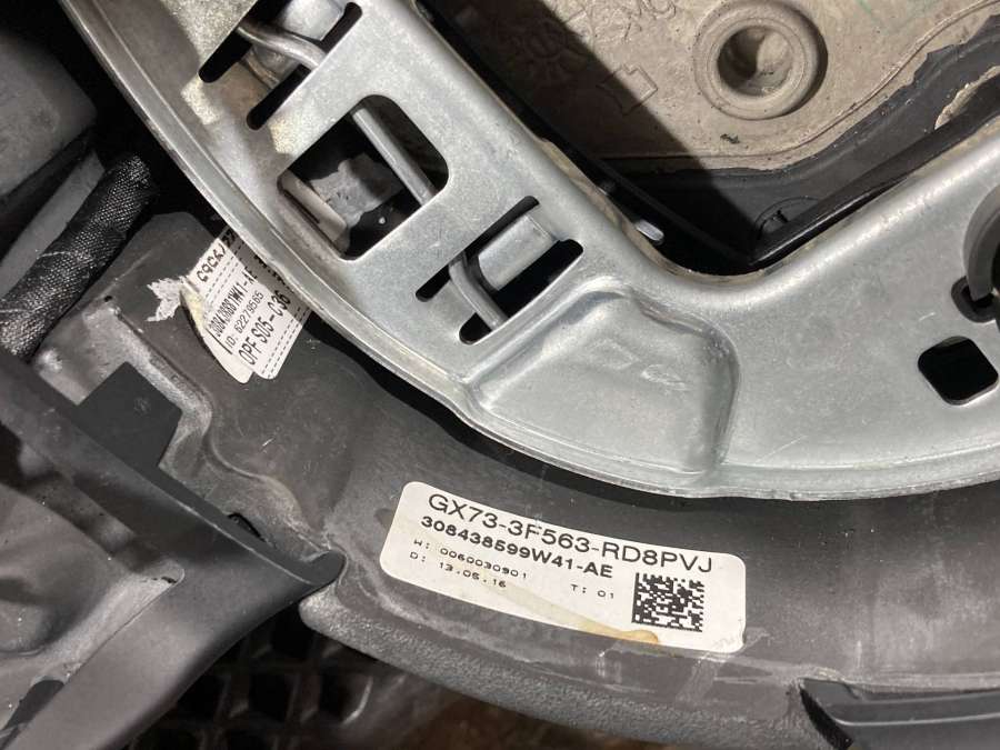 GX733F563RDT4A2553AAMT4A2553PVJ Руль  Jaguar F-Pace  2016г. | Фото № 18  GX733F563RDT4A2553AAMT4A2553PVJ Руль  Jaguar F-Pace  2016г. - Фото 18