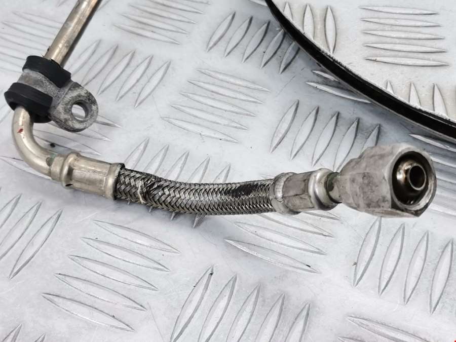 Трубка турбины Volkswagen Passat 5 (1996-2000) Седан 1999г. | Фото № 2 Трубка турбины Volkswagen Passat 5 (1996-2000) Седан 1999г. - Фото 2