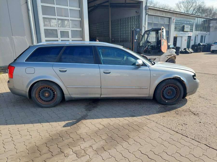 8E0839020 Ручка двери внутренняя задняя правая Audi A4 B6 (2000-2006) Универсал 2002г. | Фото № 6 8E0839020 Ручка двери внутренняя задняя правая Audi A4 B6 (2000-2006) Универсал 2002г. - Фото 6