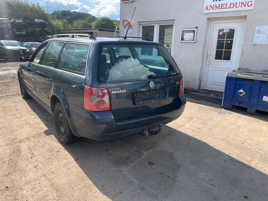 Трубка турбины Volkswagen Passat 5 GP (2000-2005) Универсал 2001г. | Фото № 8 Трубка турбины Volkswagen Passat 5 GP (2000-2005) Универсал 2001г. - Фото 8