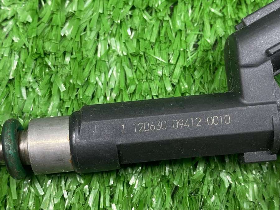 166001KT0A Форсунка топливная  Nissan Juke YF15 F15 2013г. | Фото № 5  166001KT0A Форсунка топливная  Nissan Juke YF15 F15 2013г. - Фото 5