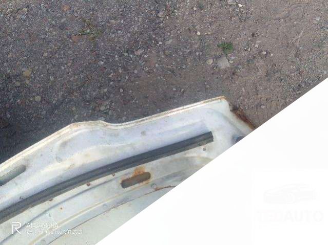 Капот Volkswagen Caddy 2007г. | Фото № 9 Капот Volkswagen Caddy 2007г. - Фото 9